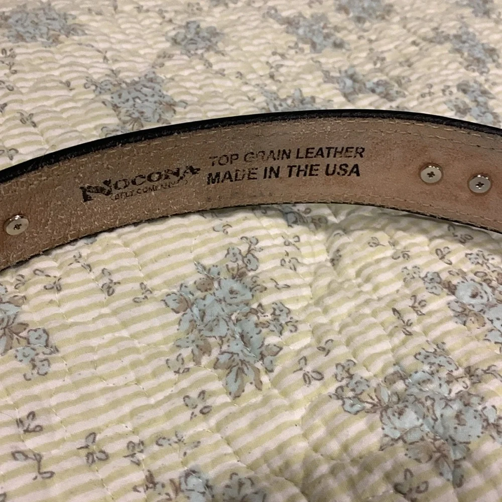 Nocona Leather belt Size 38 Brown tooled top leather with Silver stars & Buckle - Picture 2 of 8
